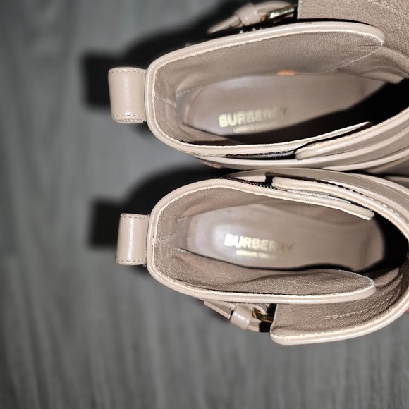 Burberry Pryle House Check Leather Ankle Boots Beige US Womens Size 6.5/7 EUS 37 - Picture 2 of 15